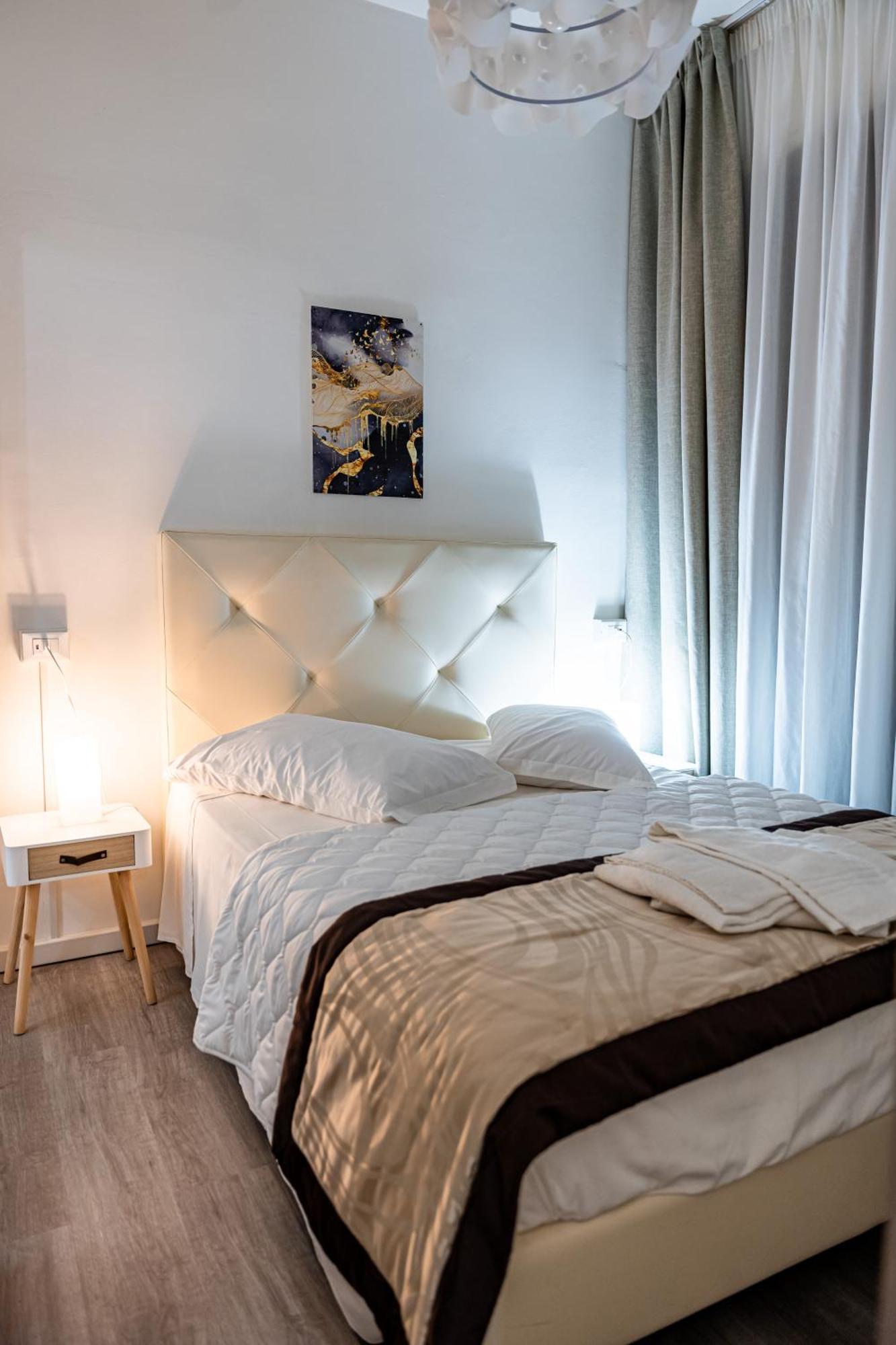 Florence Rooms Novella Εξωτερικό φωτογραφία